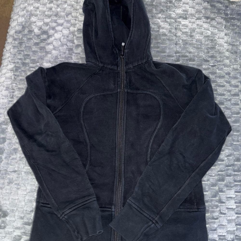 Women’s Black Lululemon Scuba Zip-Up Hoodie